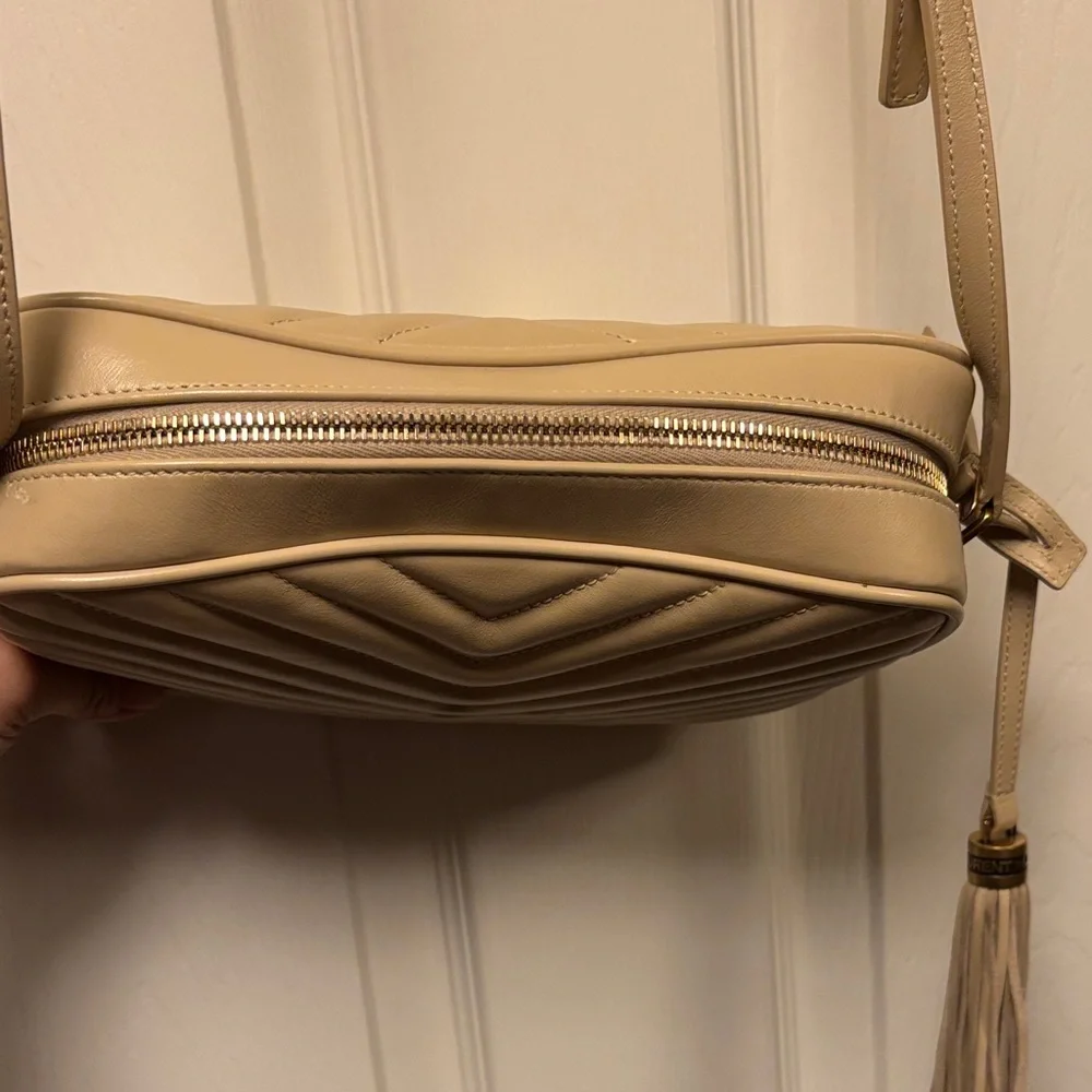 Yves Saint Laurent - Lou Camera Bag in Quilted Leather - Dark Beige - Picture 6 of 9